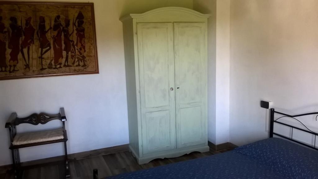 Agriturismo Helianthus Oleggio Δωμάτιο φωτογραφία